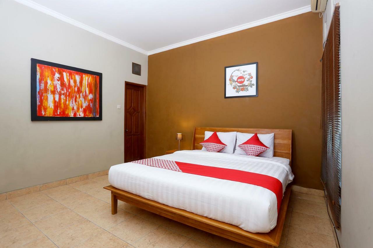 Maguwo Oyo 1072 Kampung Condro Wulan Guesthouse מראה חיצוני תמונה